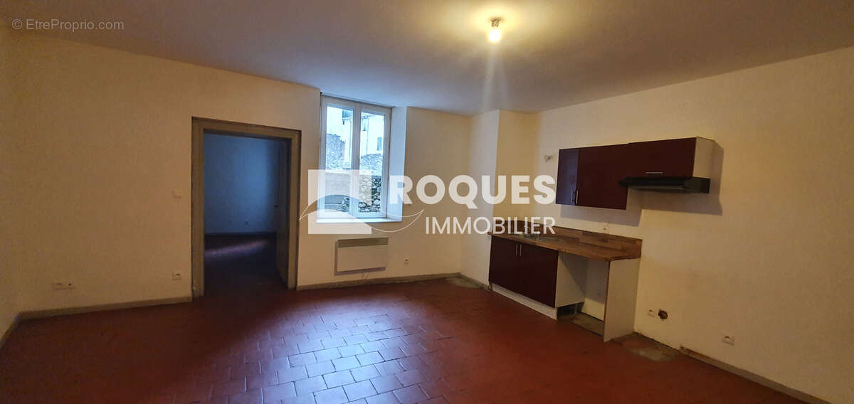 Pour  investisseurs, sur la commune de Lodève proche de toutes commodités dans un immeuble en copropriété, bel - photo 5