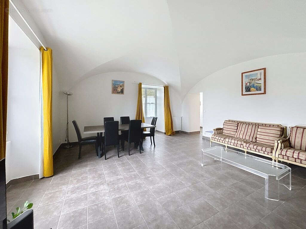 Appartement à BOISSY-SAINT-LEGER