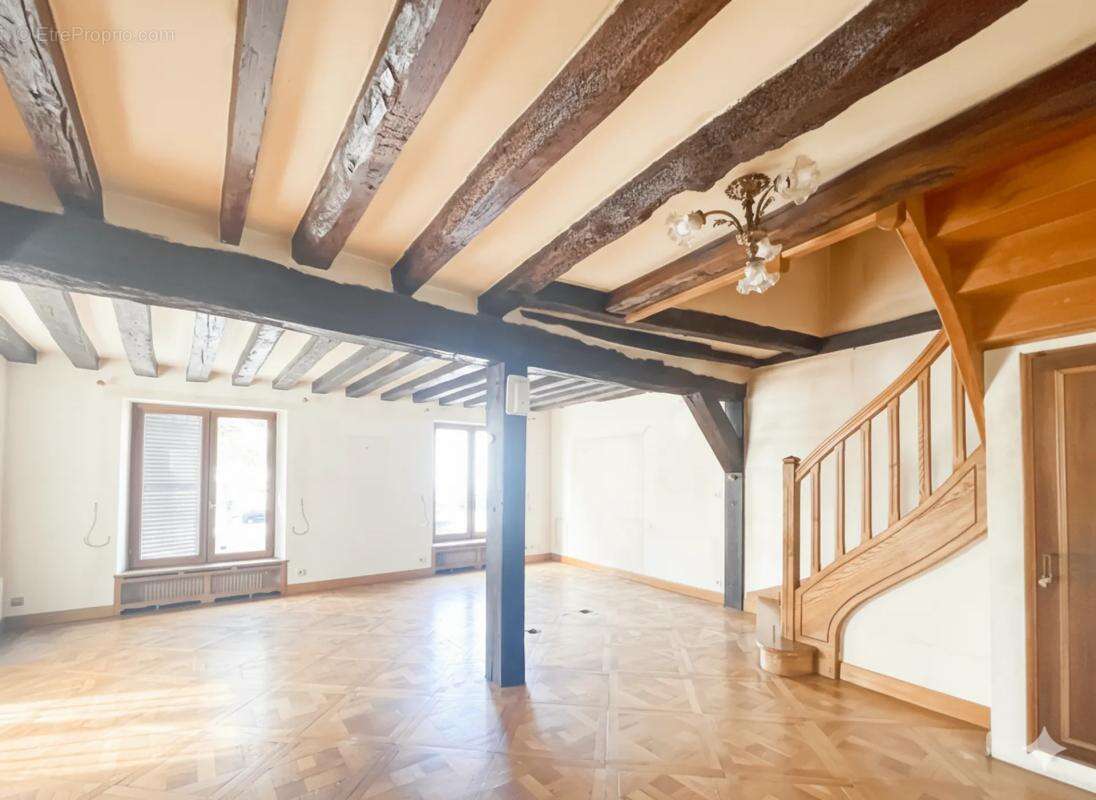 Maison à LA FERTE-ALAIS