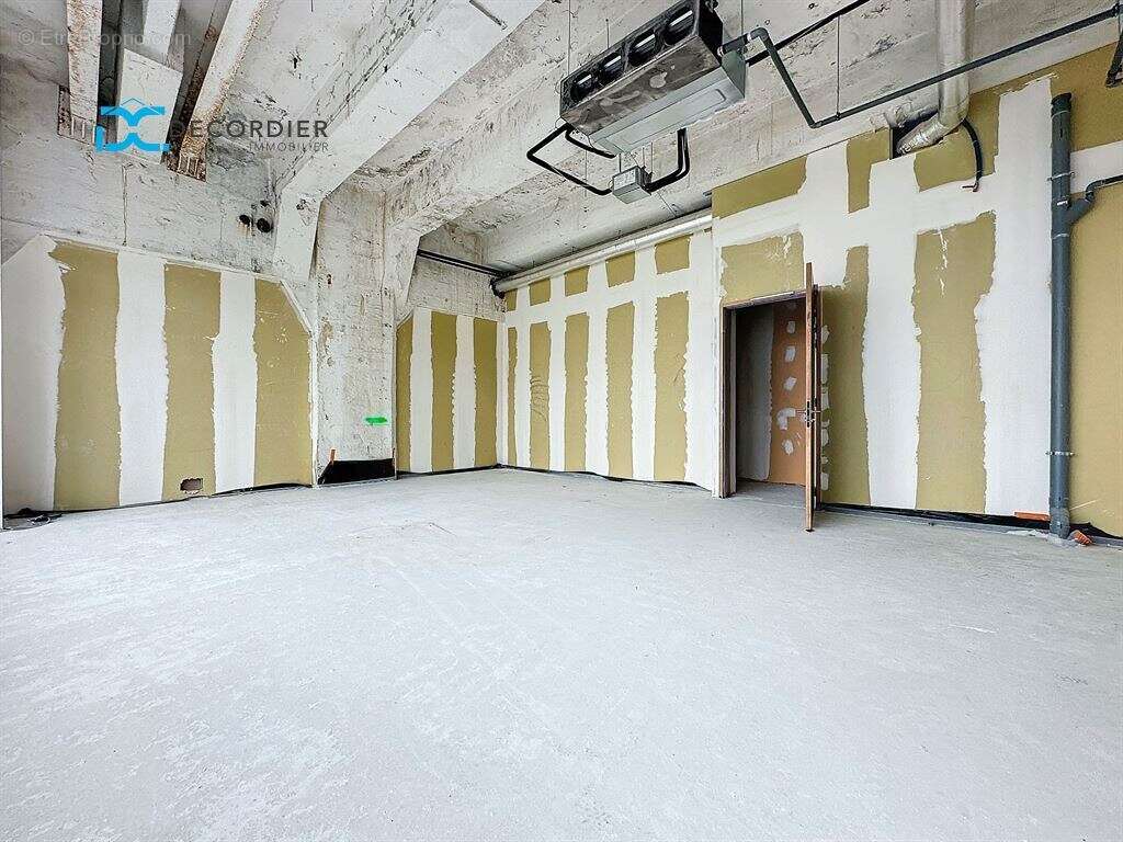 Commerce à EVIAN-LES-BAINS