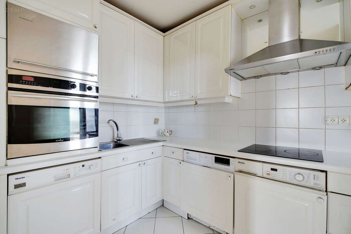 Appartement à PARIS-9E