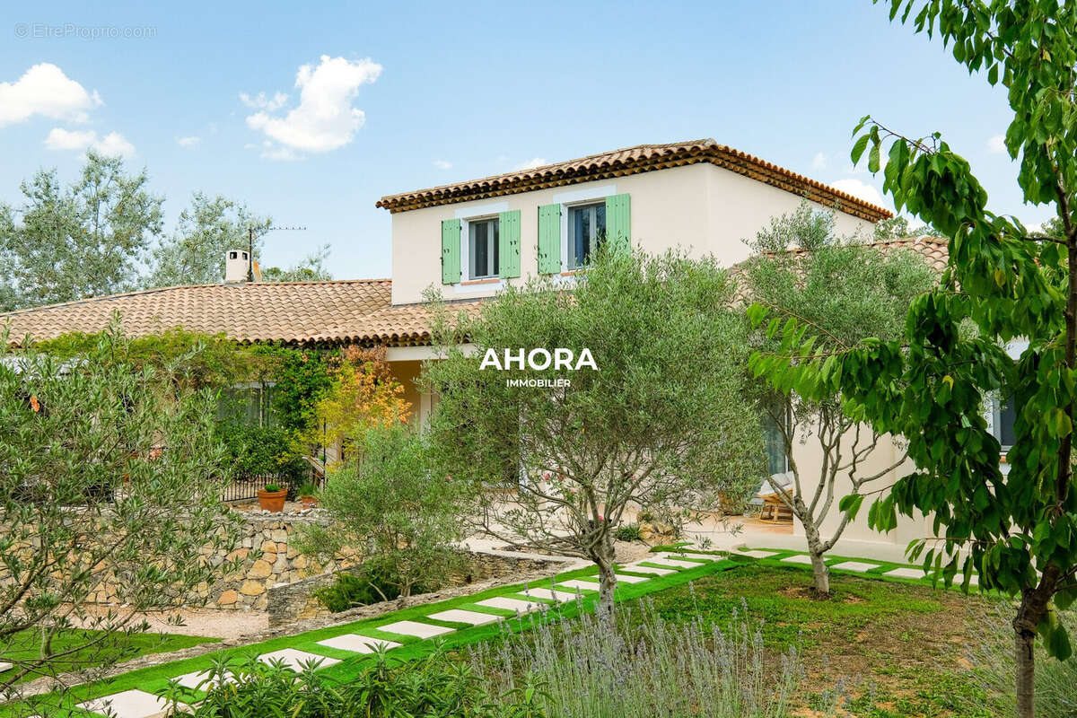 Maison à NANS-LES-PINS