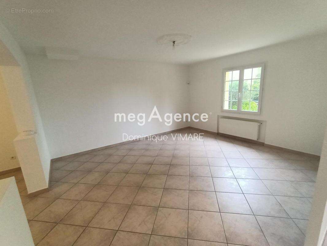 Maison à BEAUMONT-SUR-SARTHE