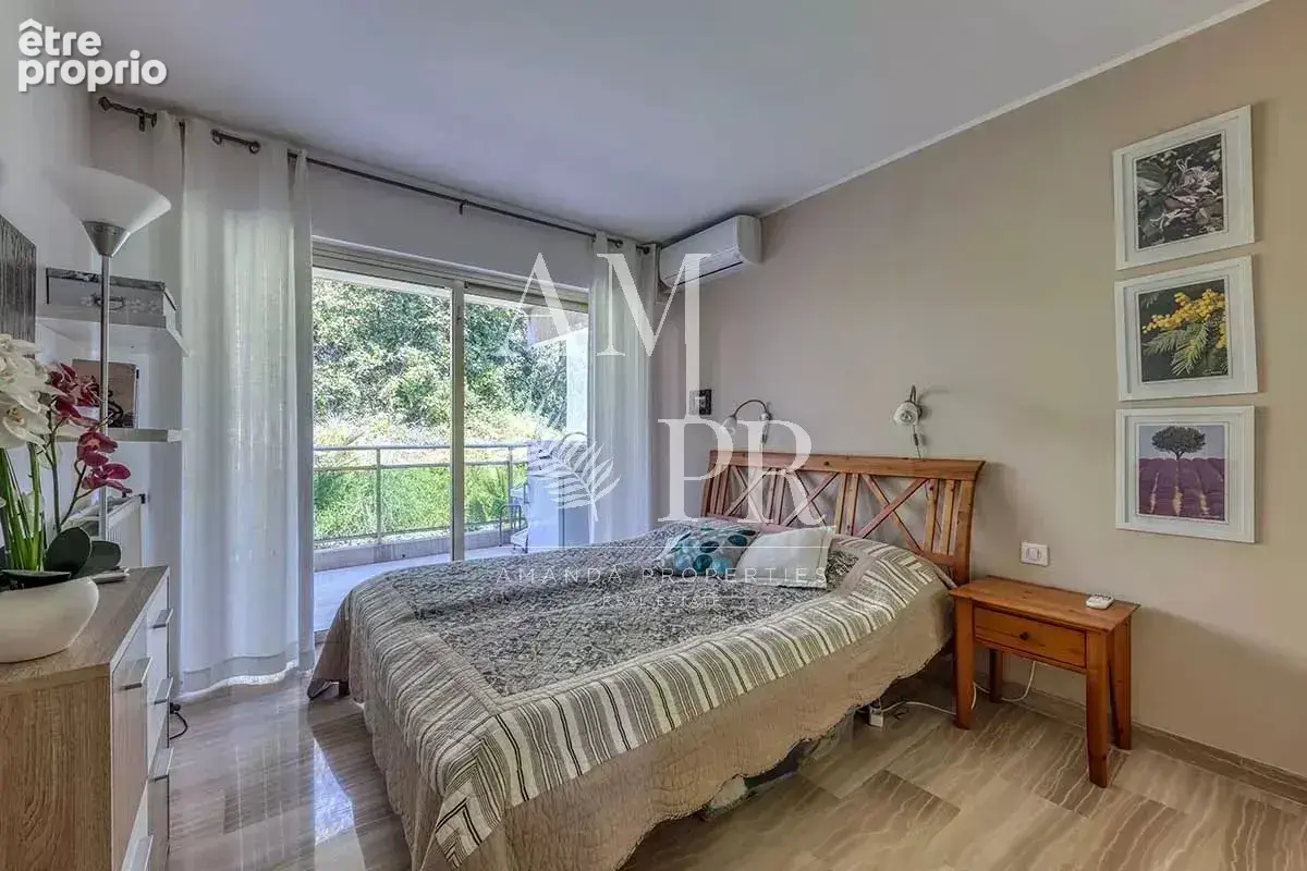 Cannes croix des gardes tres bel appartement avec toit-terrasse et vue mer - photo 5