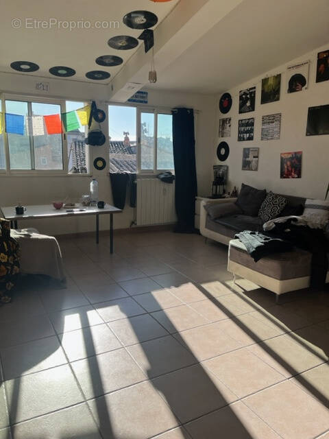 Appartement à L'ISLE-SUR-LA-SORGUE