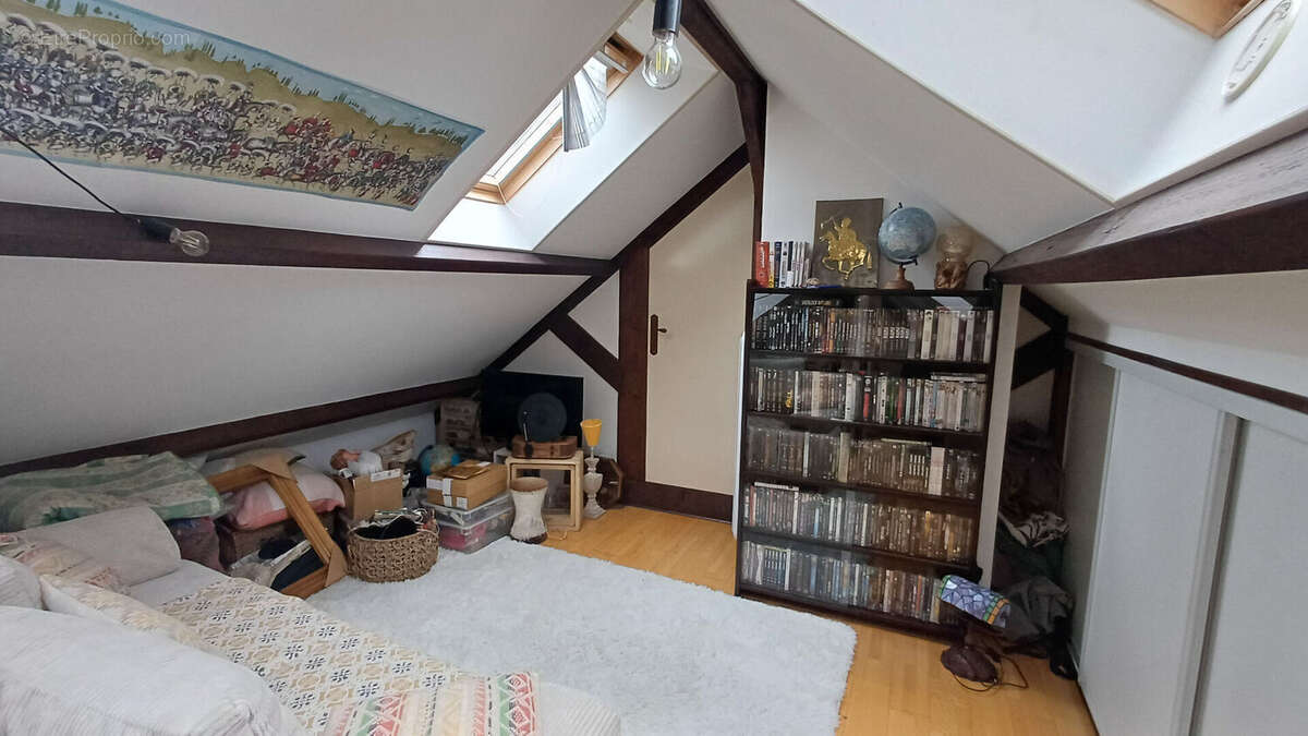 Maison à BRAY-ET-LU