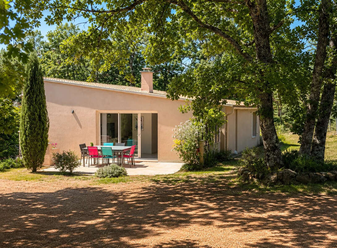 Maison à SAINT-MAXIMIN-LA-SAINTE-BAUME