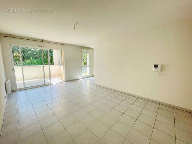 Appartement à SAINT-CHRISTOL-LES-ALES