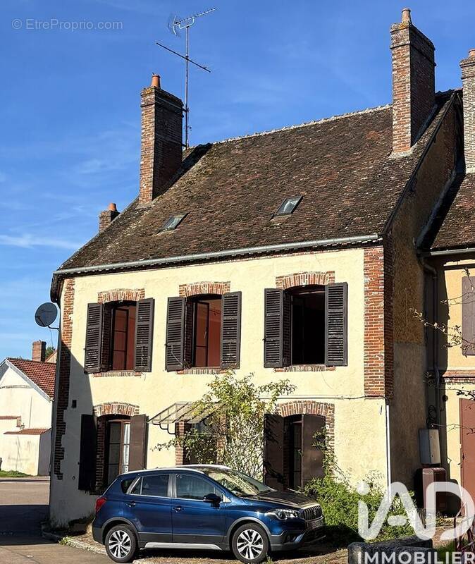 Photo 1 - Maison à CHARNY