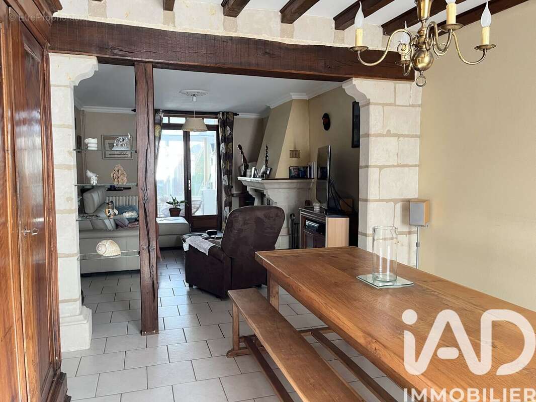 Photo 3 - Maison à JARZE