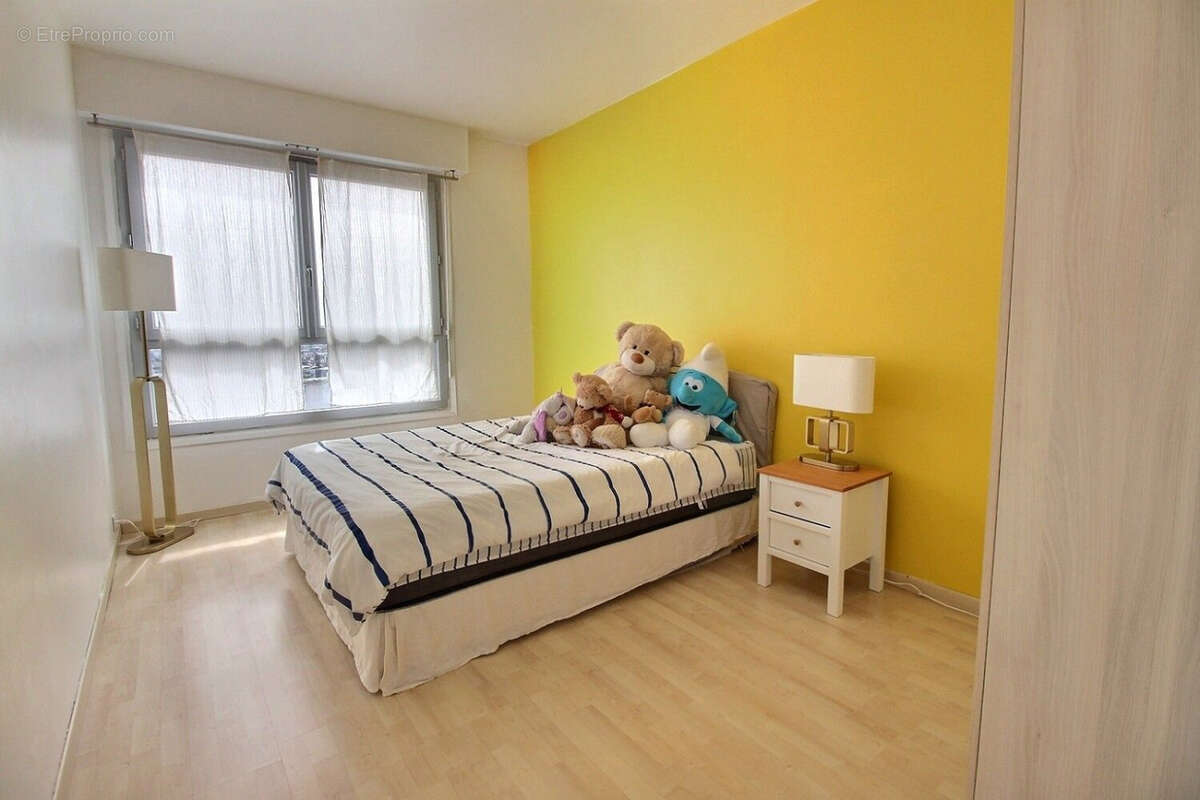 Appartement à ISSY-LES-MOULINEAUX