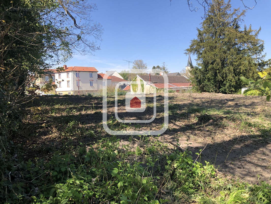 Terrain à EVERGNICOURT