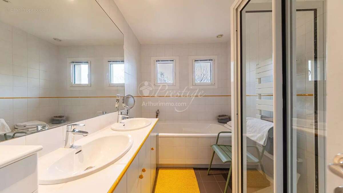 Maison à AIX-LES-BAINS