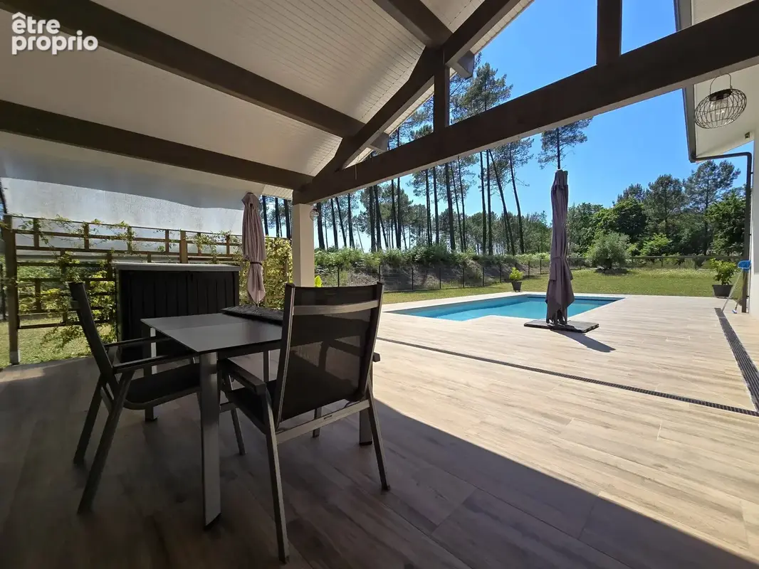 Maison à MEZOS