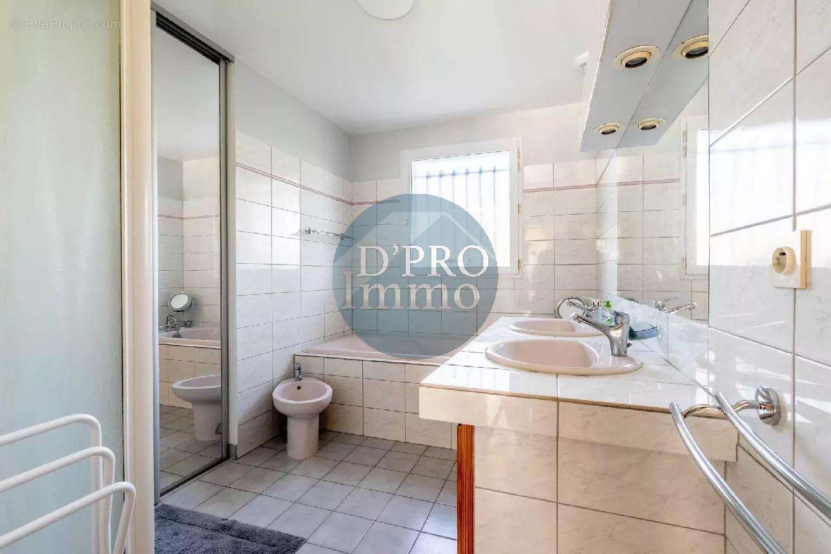 Maison à BASSE-GOULAINE