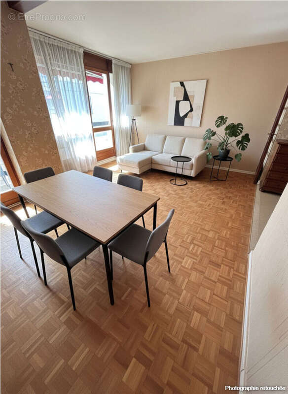 Appartement à SAINT-GENIS-LAVAL