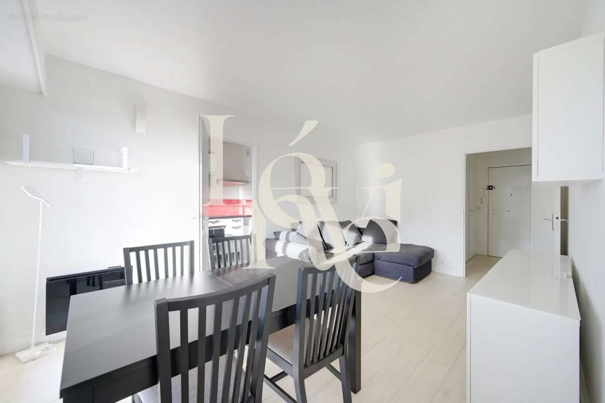 Appartement à PARIS-12E