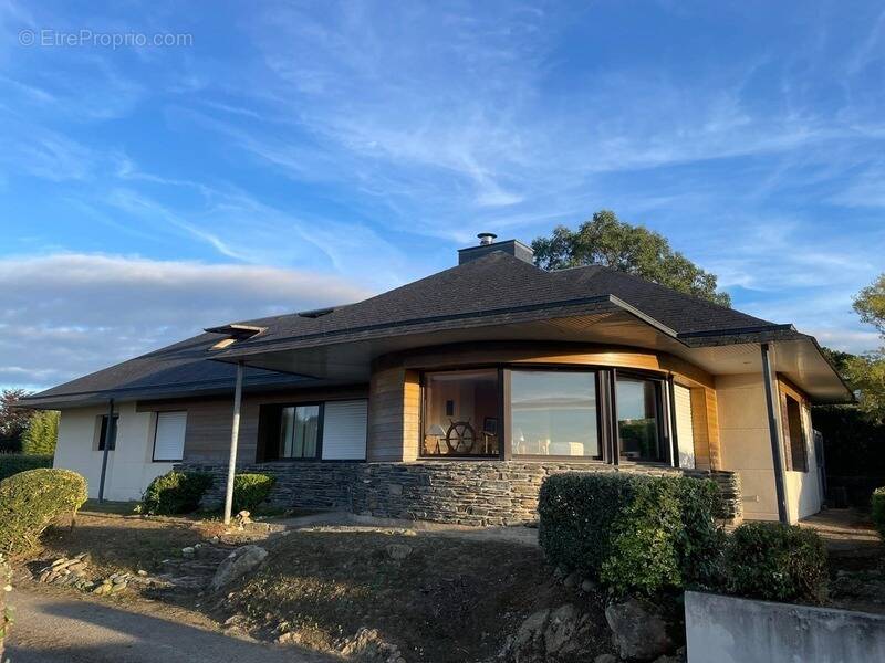 Maison à CARANTEC