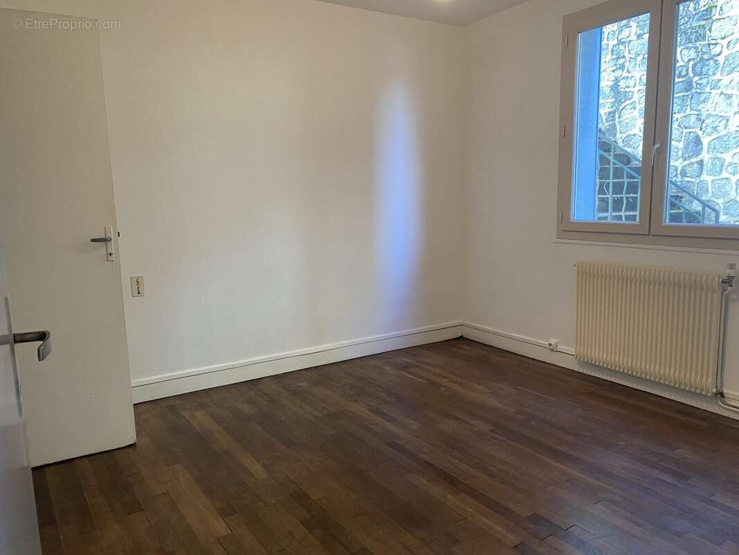Appartement à EYMOUTIERS