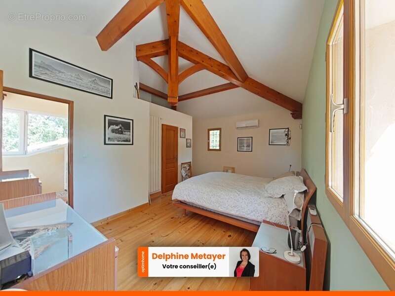 Magnifique villa provençale de 131 m² à Brignoles ,volumes exceptionnels, cadre verdoyant et calme absolu - photo 7