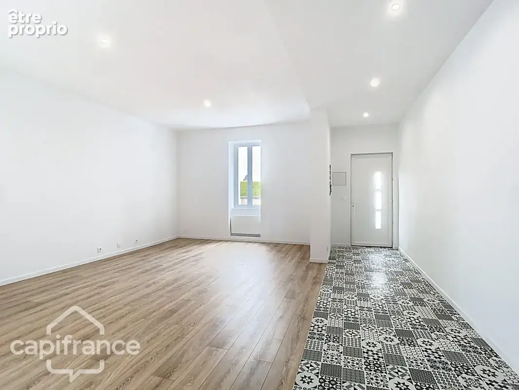 Maison rénovée 7 pièces + studio THOUARS (79) - photo 3