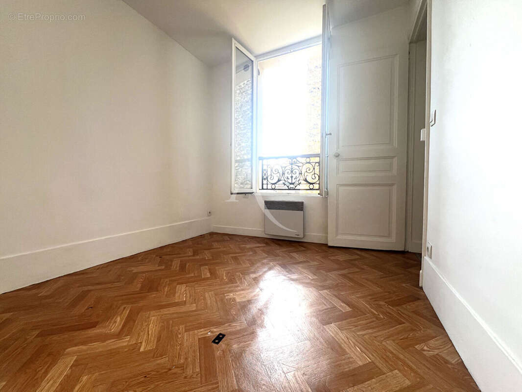 Appartement à PARIS-20E