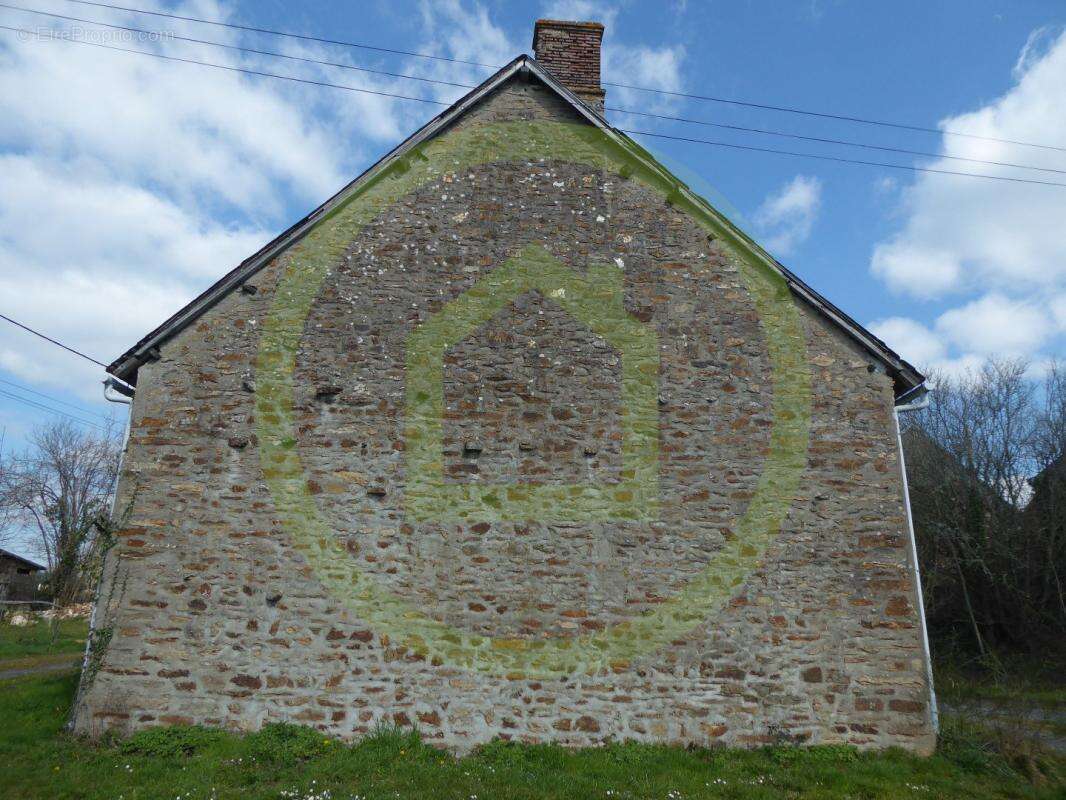 Maison à MOUTIER-MALCARD