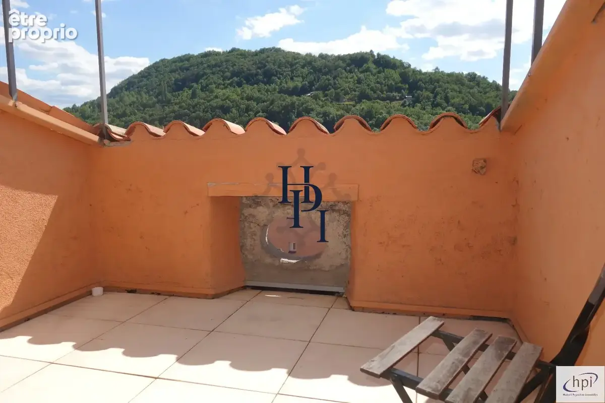Vente studio meublé avec terrasse centre-ville Saint Affrique - photo 10