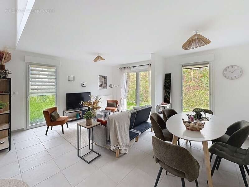 Appartement à SCIEZ