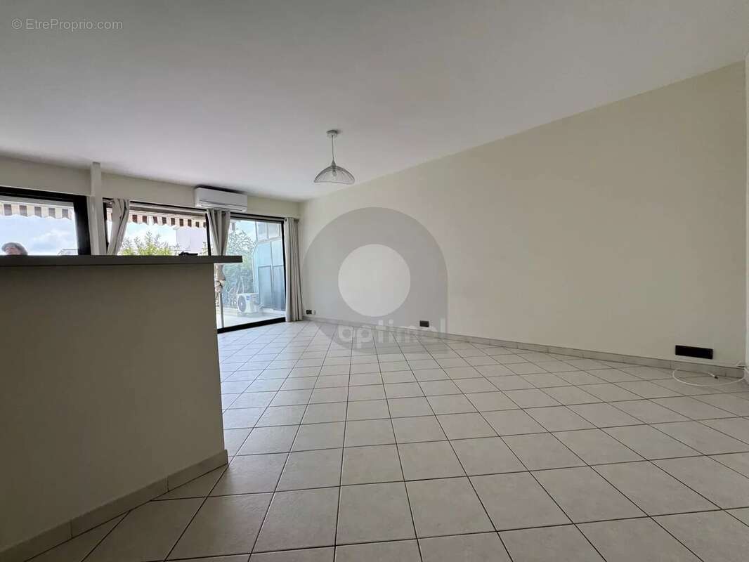 Roquebrune 2 pièces terrasse parking hameau - photo 9