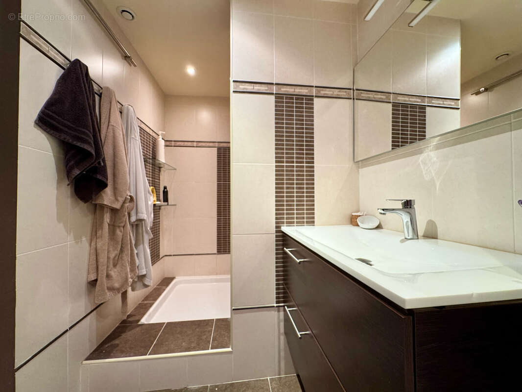 Maison à VAILHAUQUES