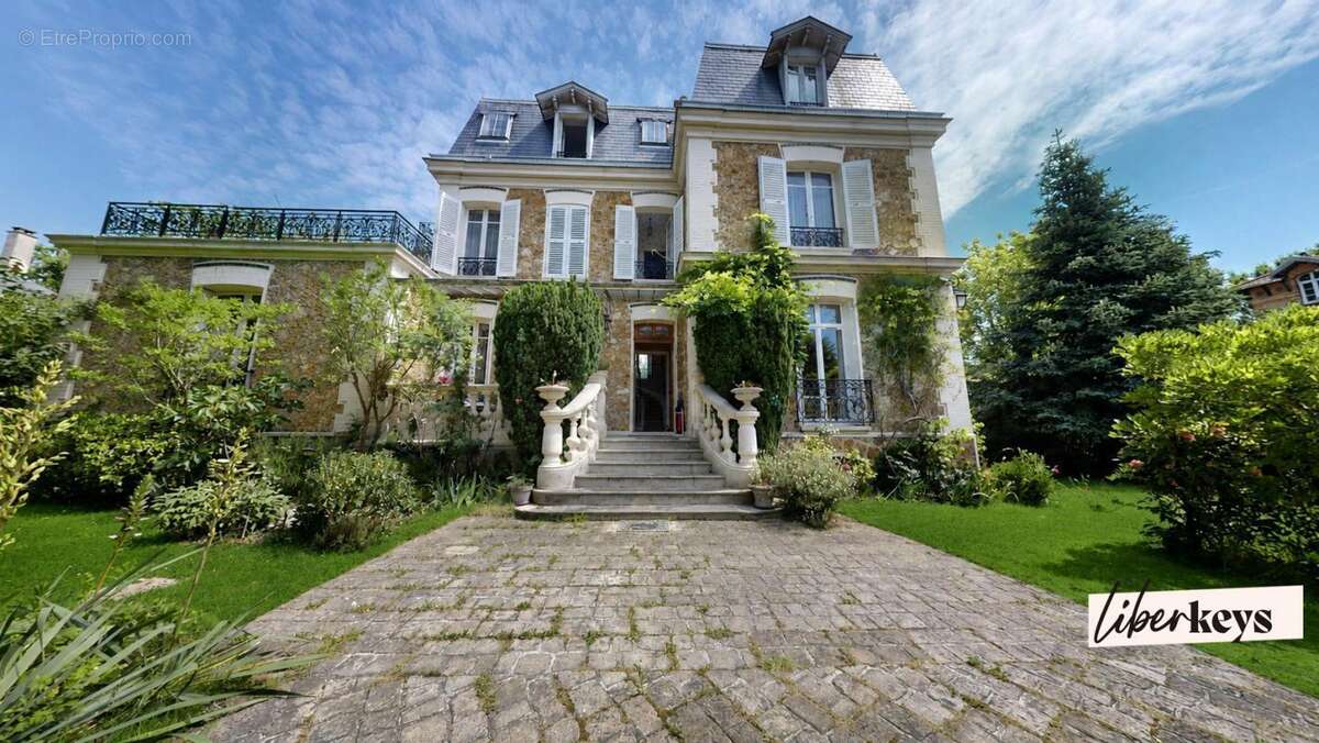 Maison à VAUCRESSON
