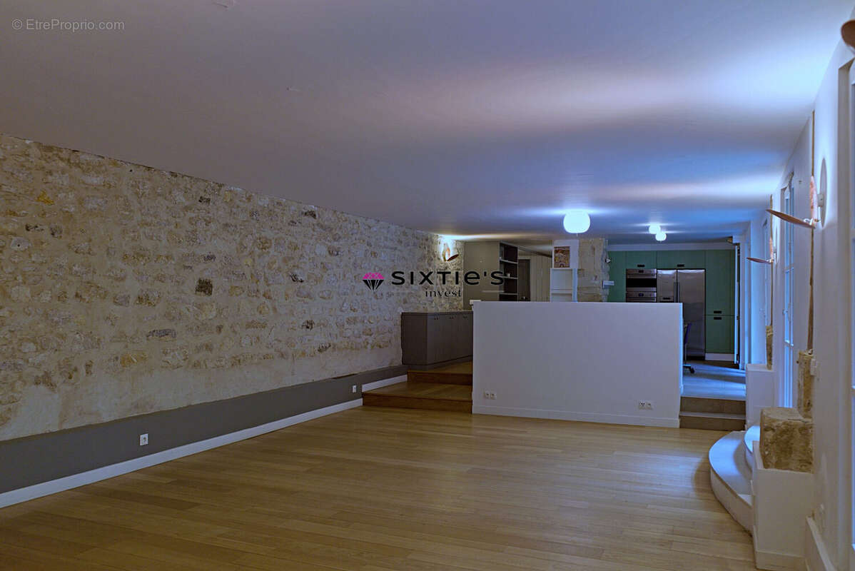 Appartement 288 m² à Paris-4e  - photo 3