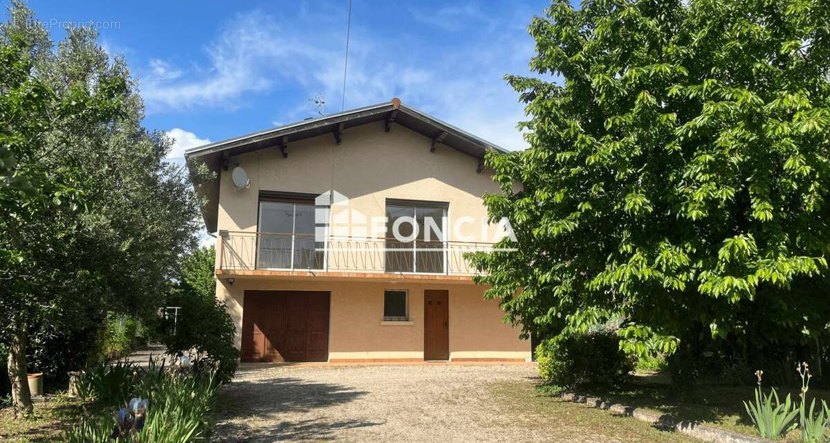 Maison à CHAMP-SUR-DRAC