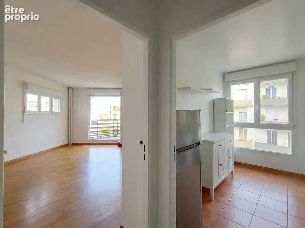 Appartement 3 pieces avec ascenseur, terrasse et parking - photo 5