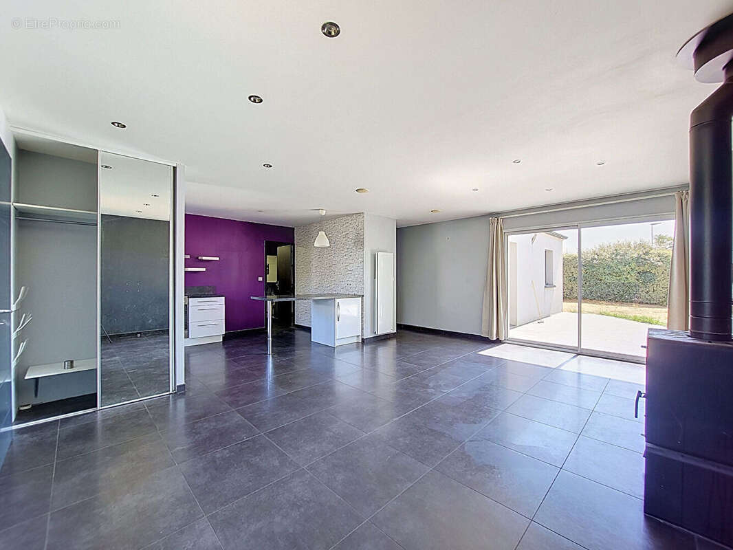 Maison moderne de plain-pied - St Mars du Desert - photo 2