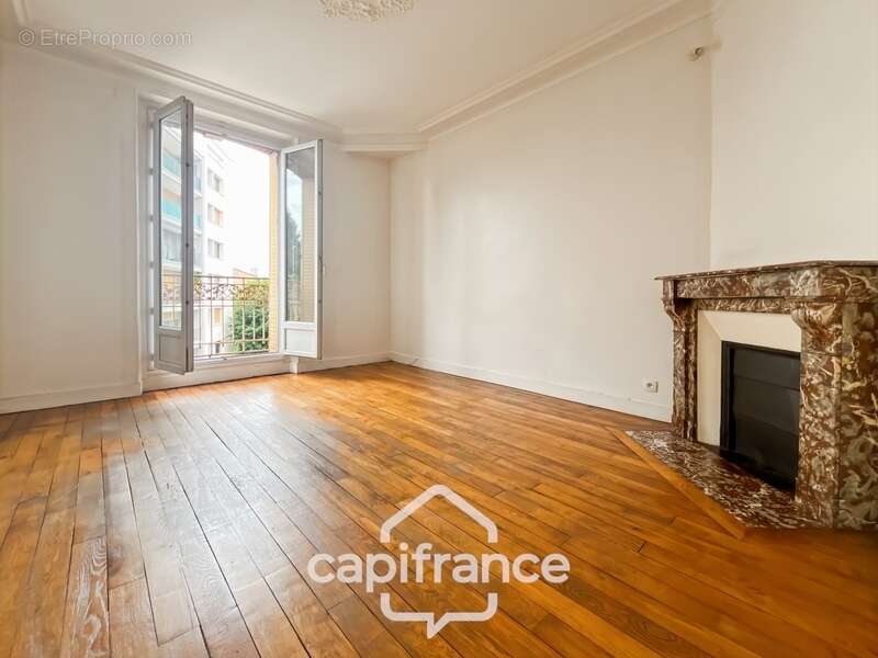 Appartement à FONTENAY-SOUS-BOIS