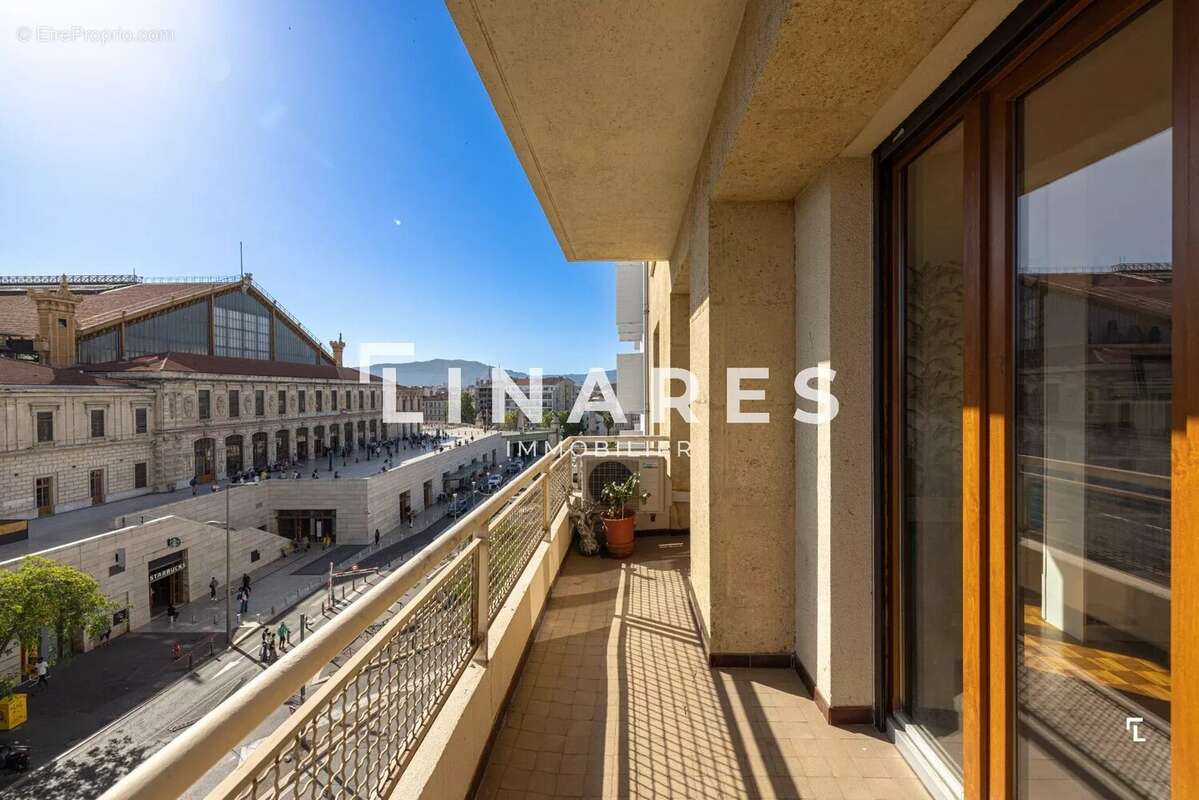 PANORAMA SAINT-CHARLES - Appartement T3 de 65m2 - Terrasse - 13001 - photo 6