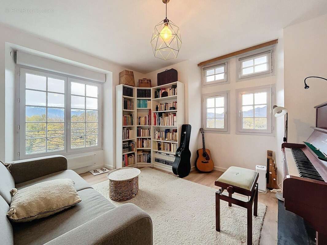 Appartement à VARCES-ALLIERES-ET-RISSET