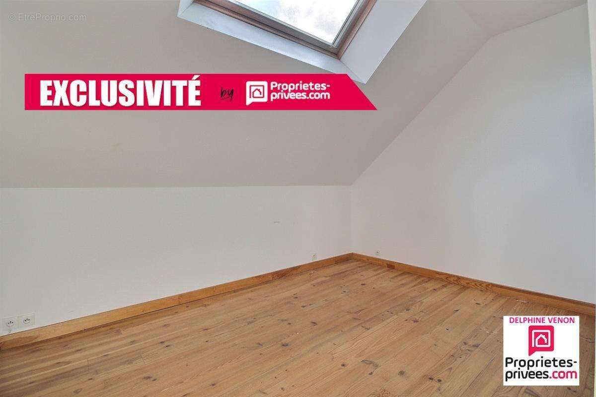 Exclusivité - Maison de ville dans l'hyper centre  de Chateauneuf  sur Loire avec garage et  terrain de 500 m² - photo 10