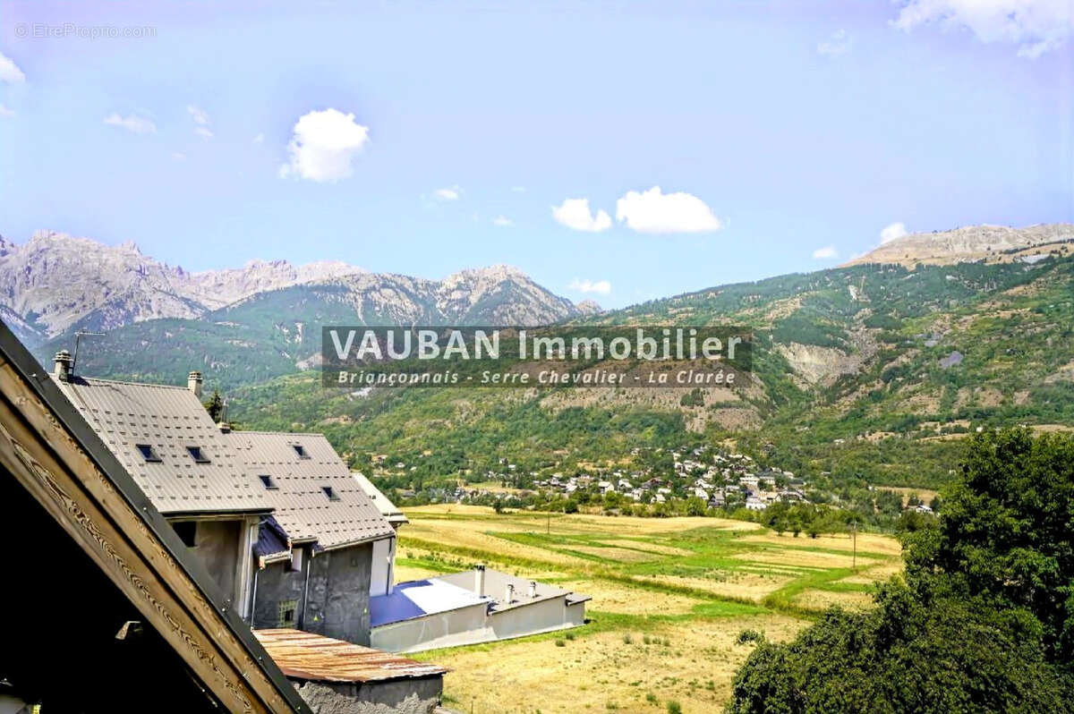 Appartement type 4 avec dépendances Centre village - photo 2