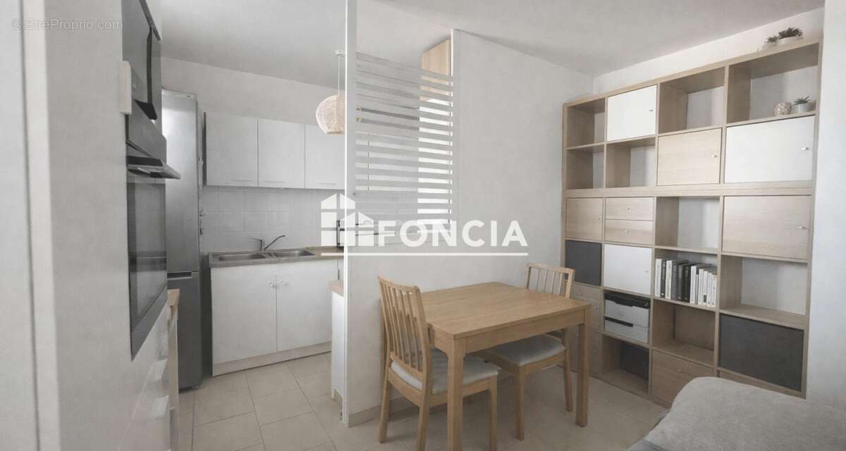 Appartement à MONTREUIL-JUIGNE