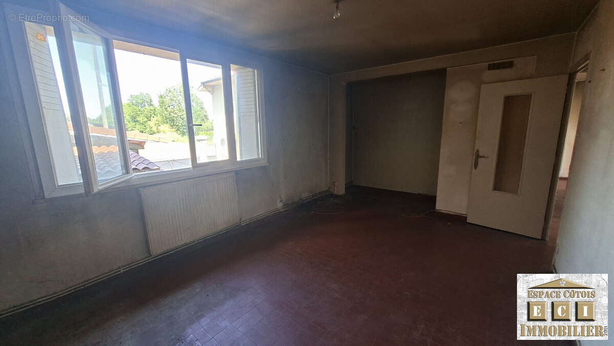 Appartement à SAINT-GEOIRS