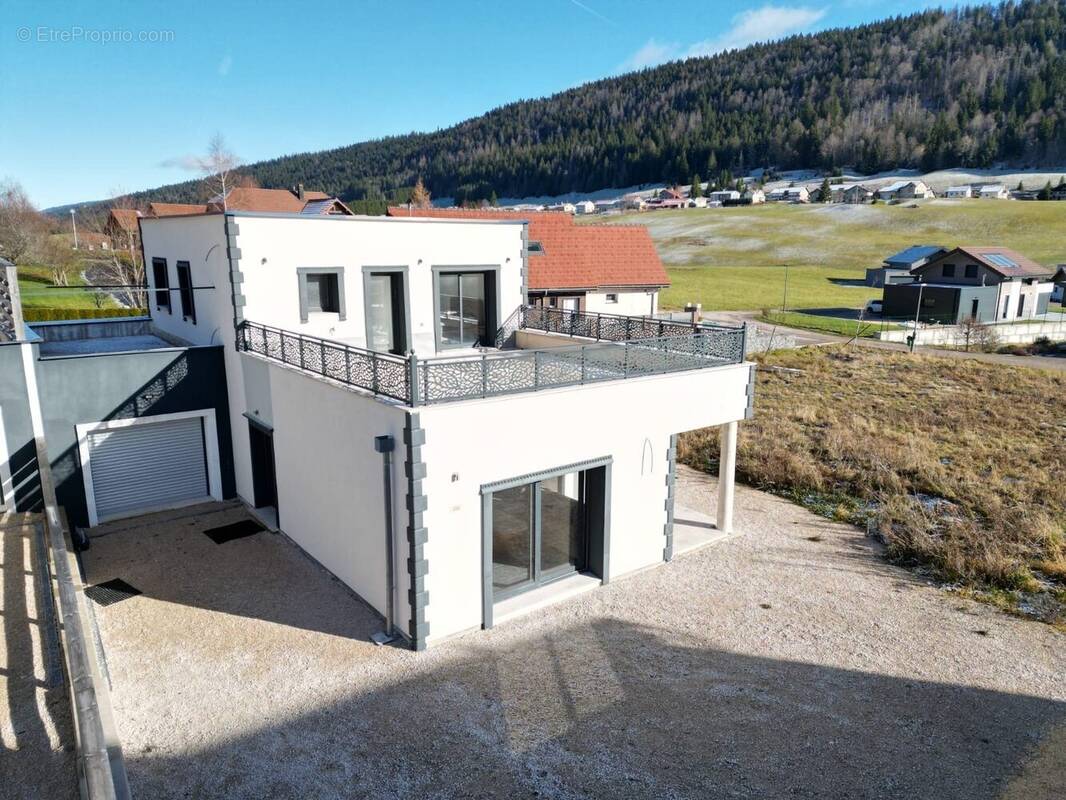 Maison à BOIS-D&#039;AMONT