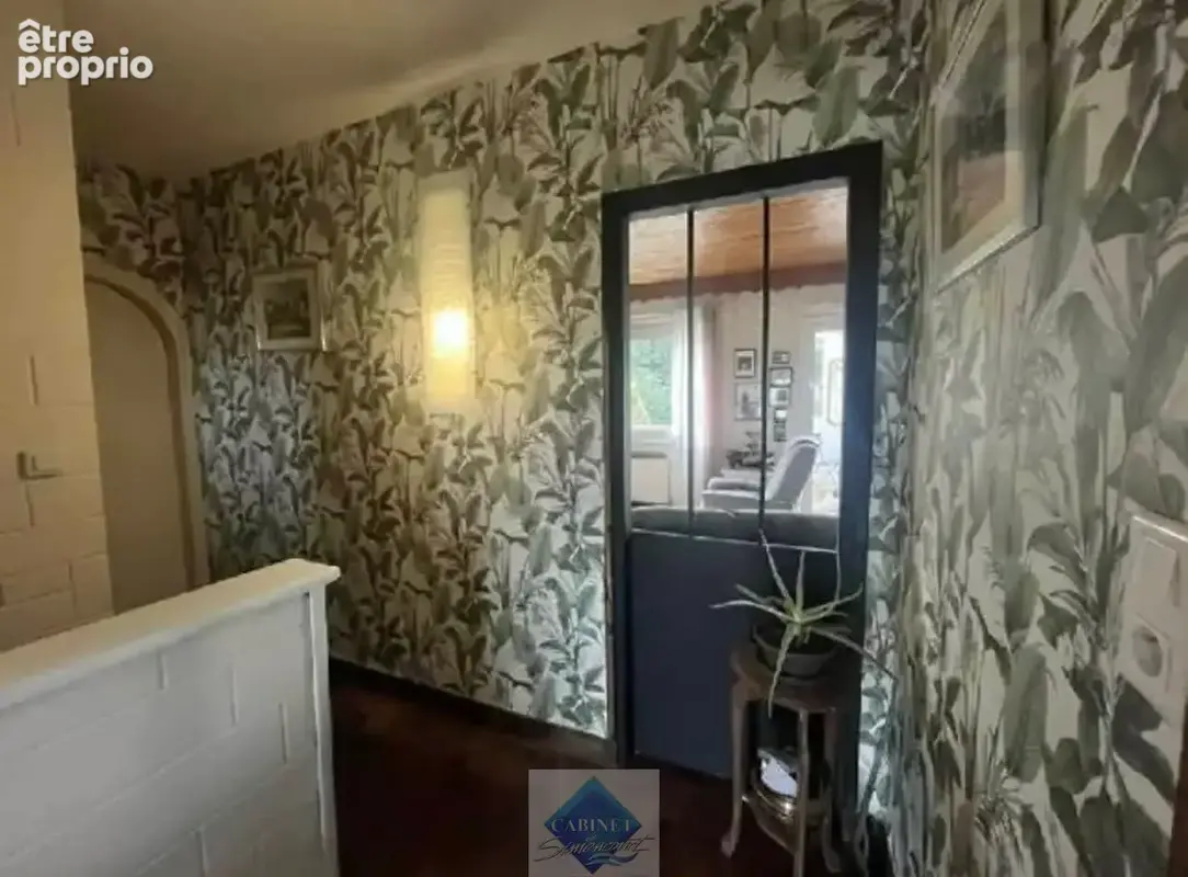 Maison familiale de 127 m2 sur un terrain arboré de 980 m2 - photo 5
