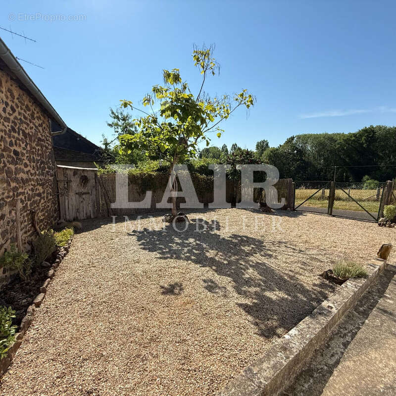 Charmante maison en pierre avec cour à Moitron-sur-Sarthe réf: F15496 - photo 2
