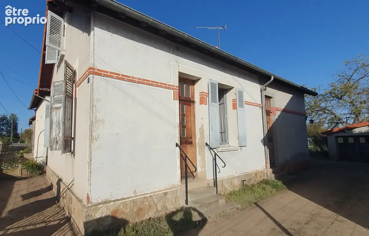 Maison à YZEURE