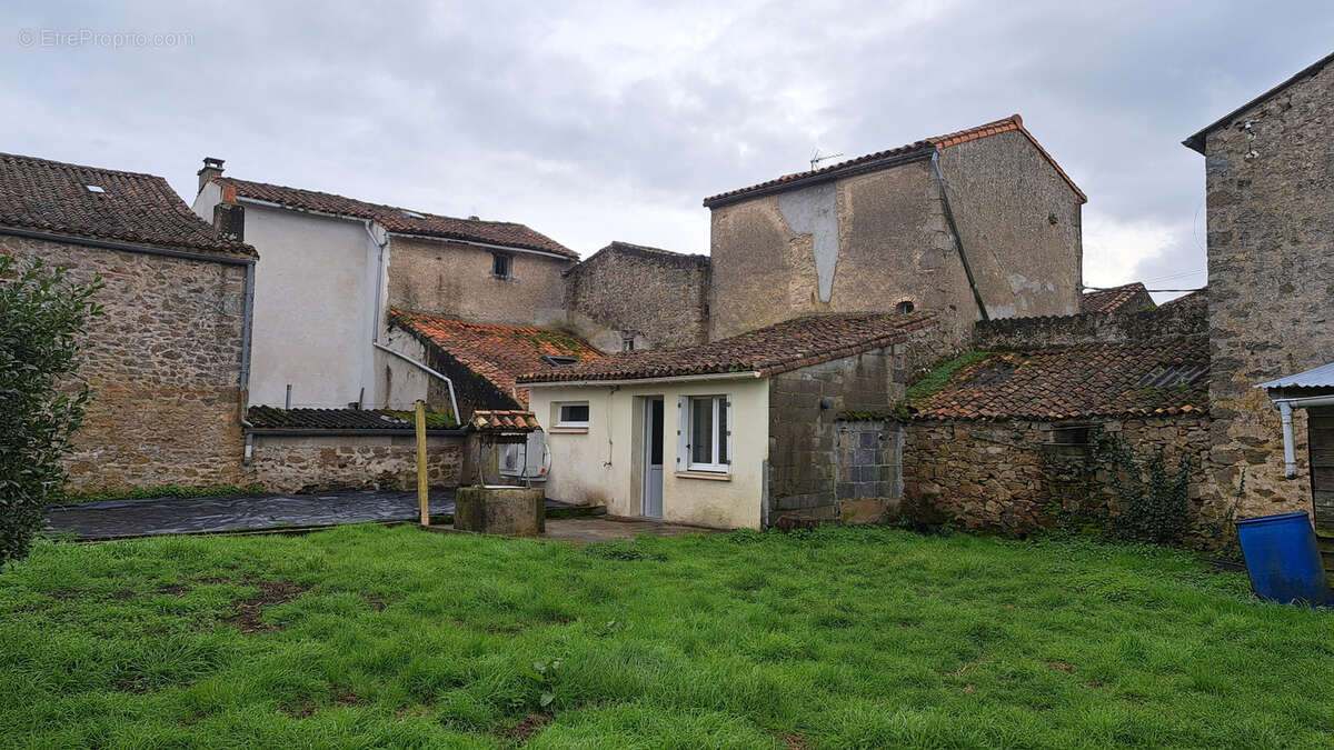 Maison à VIENNAY