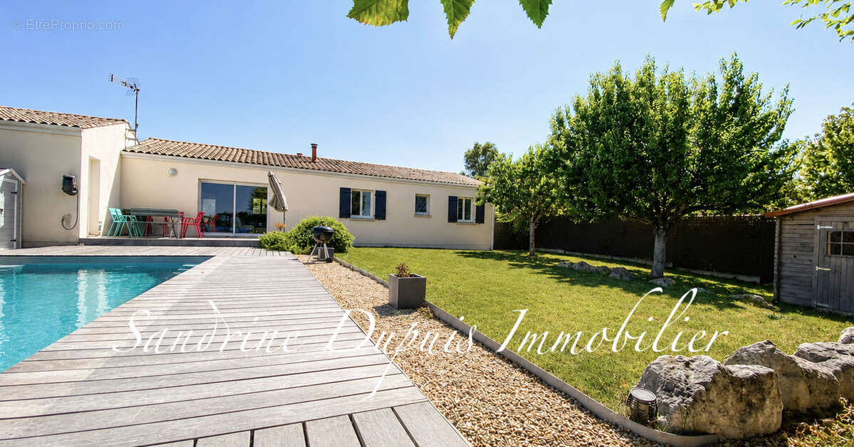 Plain-pied de 118 m2   4 chambres   Piscine chauffée - photo 15