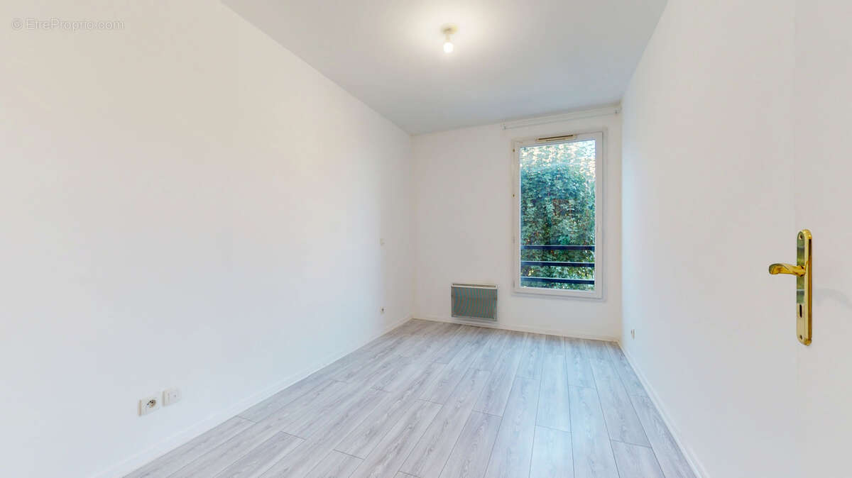 Bois Rochefort : Appartement 3 pièces avec balcon - photo 6